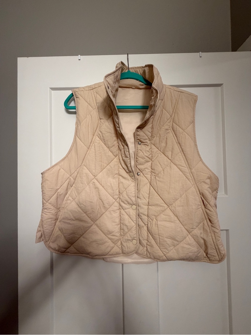 Quilted Sleeveless Vest Jacket - Cream